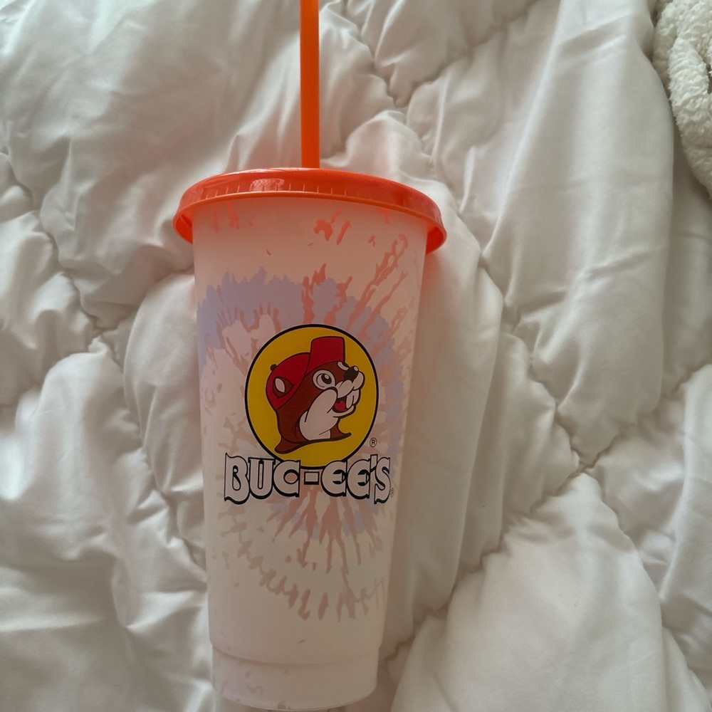 Buc-ee’s Orange and White Party Cup